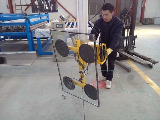 중국 해외 엔지니어 서비스를 가진 배터리 전원을 사용하는 나무 유리제 기중기 유리 드는 공구 협력 업체
